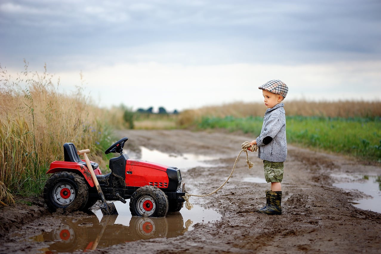 Retrouvez le Bavoir Bio Mon Pilote prefere c'est mon papa de chez French Mud
